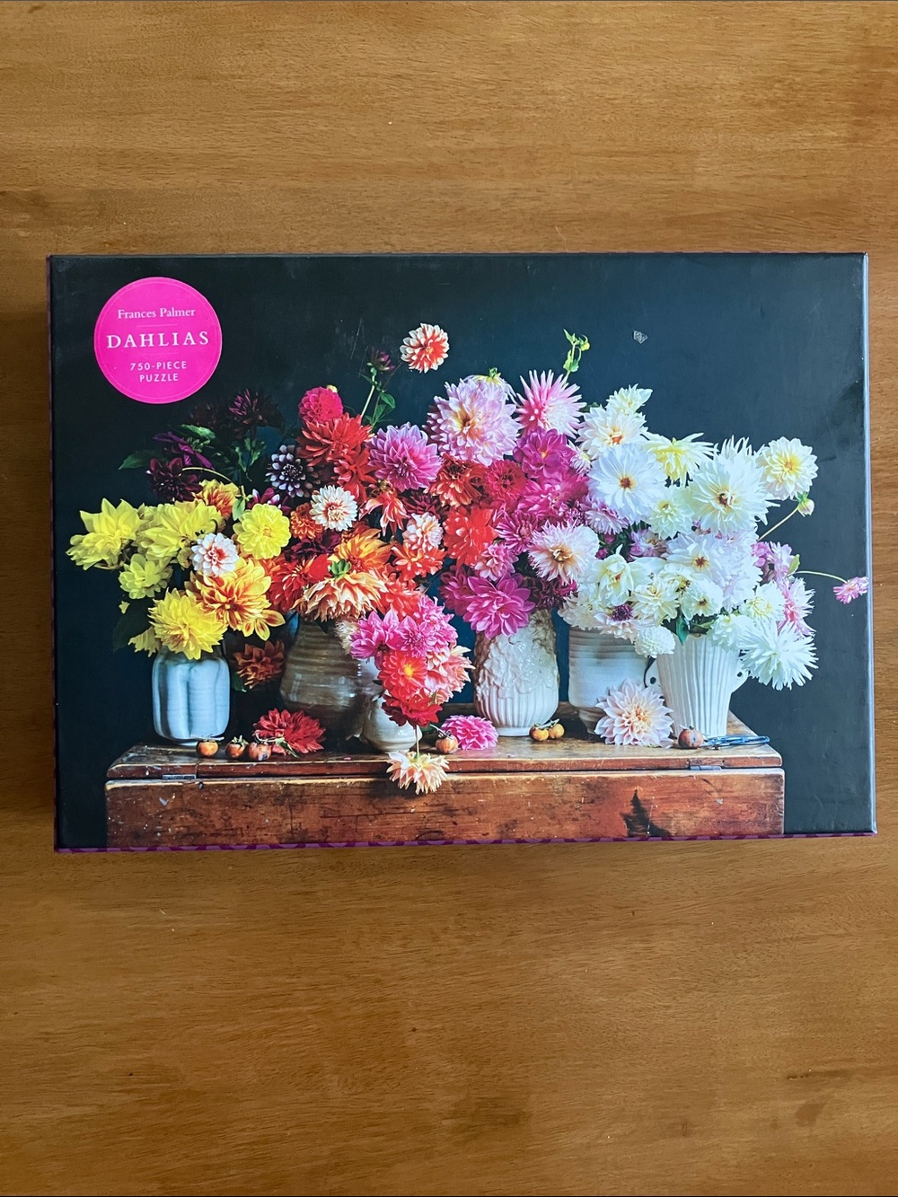 1000-piece Dahlia Bouquet